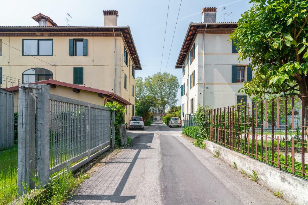 Prato Della Valle Roomy Flat Padua Exterior foto