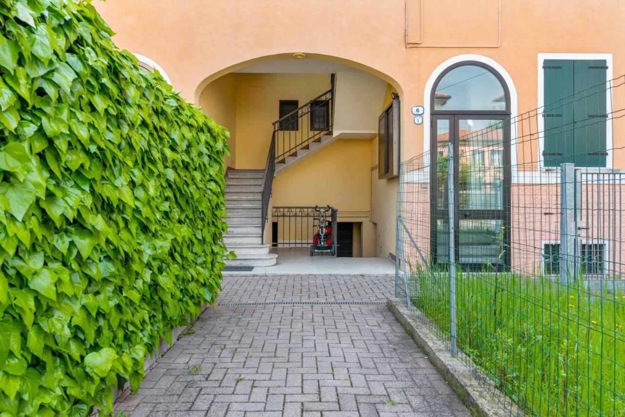 Prato Della Valle Roomy Flat Padua Exterior foto